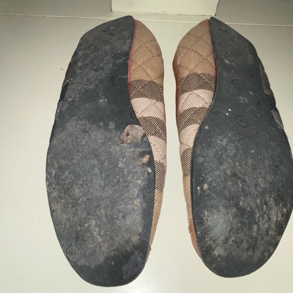 Burberry- flats/slippers - size 5 - Picture 5 of 5